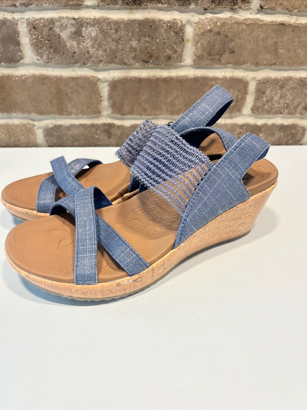 SKECHERS Beverlee Blue Denim Metallic Strappy Sandal Shoes Cork Wedge Heel 7 EUC